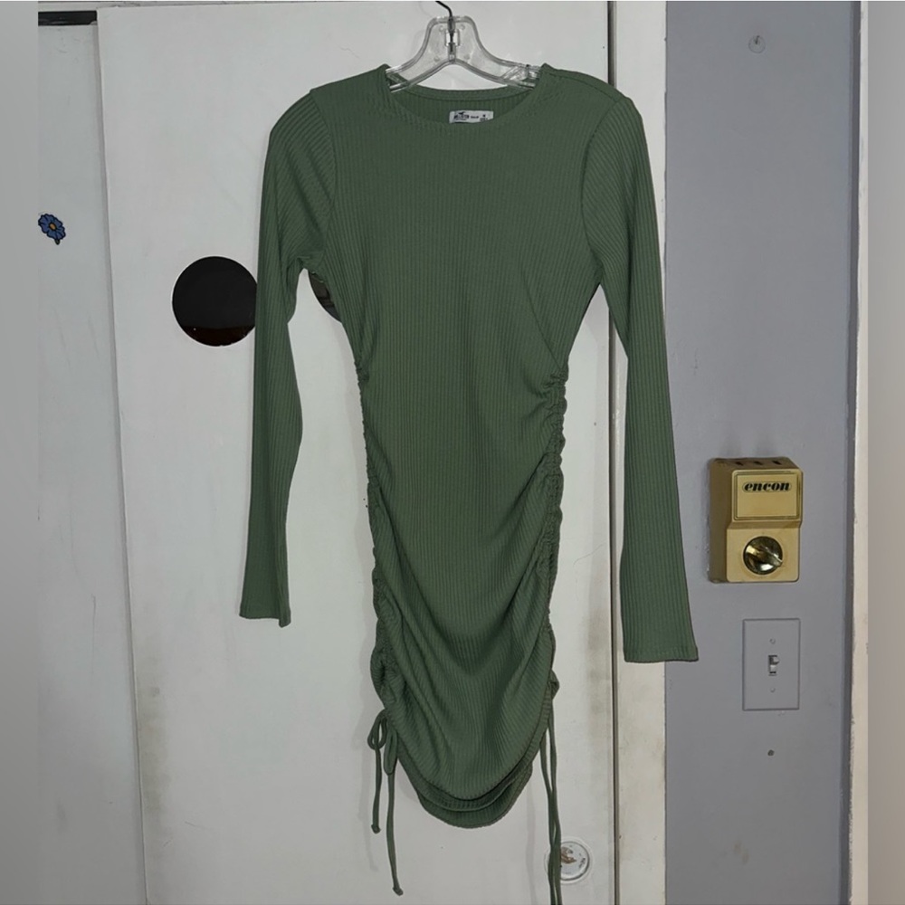 2 hollister ribbed dress bundle